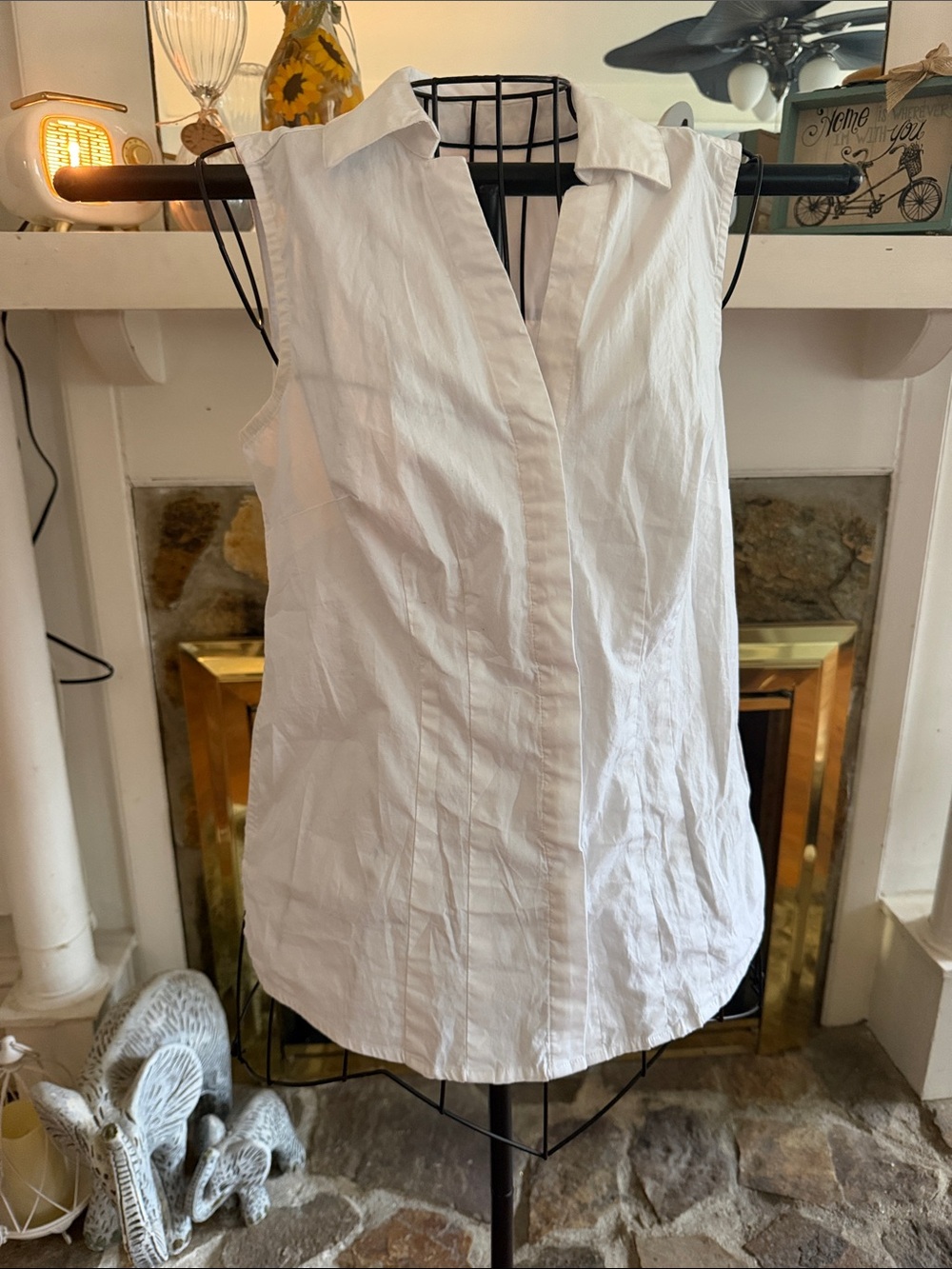 croft & barrow White Sleeveless Collared V-Neck Blouse